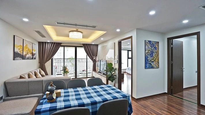 Good quality 3 bedroom apartment for rent now in Xuan Dieu, Quang An
