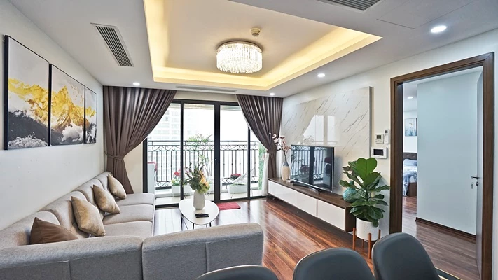 Good quality 3 bedroom apartment for rent now in Xuan Dieu, Quang An